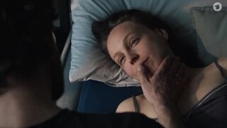 Petra Schmidt-Schaller, Valerie Huber nude sex scene - Ein Schritt zum Abgrund s01e01-03 (2023)