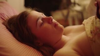 Amy Deasismont topless - Gösta s01e06 (2019)