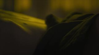 Paola Cortellesi sex - Petra s01e02 (2020) short scene