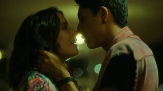 María José Vargas hot, Mar Sordo sexy - I Love You, and It Hurts s01e07-08 (2023) Spanish sexy scenes