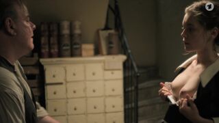 Valerie Stoll nude - Eldorado KaDeWe s01e01 (2021) sexy episode