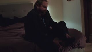 Laura Sepul naked - Ennemi public s01e10 (2016) Bath scene