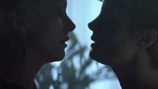 Susan Sarandon, Catherine Deneuve Nude - The Hunger (1983)