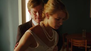 Gry Guldager, Sara Hjort Ditlevsen - Beskyt deres egne (2018) actress topless show