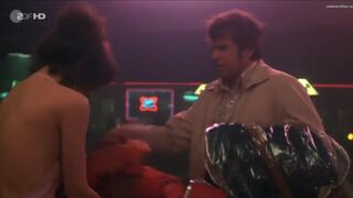 Mary Steenburgen Nude - Melvin and Howard (1980)