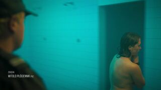 Magdalena Kolesnik, Helena Sujecka, etc - Kruk. Jak tu ciemno s03e01-04 (2022) Topless Scenes