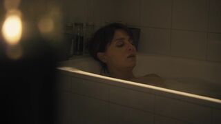 Nudity Bathtub Scene with Paola Cortellesi nude - Petra s01e03 (2020)