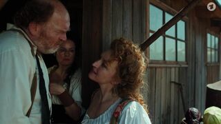 Sofie Gross, Angela Ascher, Brigitte Hobmeier nackte - Oktoberfest 1900  (2020) s01-e03,04