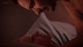 Sarka Krausova hot - Einstein s02e01 (2023) sexy scene