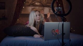 Salome Granelli, Anne Bouvet - Rebecca s01e01-02 (2021) show Tv topless video