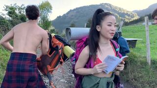 Songa Park sexy - Caminantes s01e01 (2020)