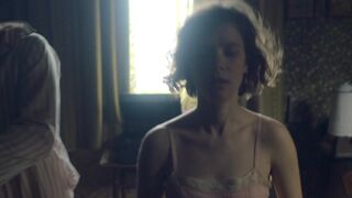 Liv Lisa Fries sexy - BB (2022) s04-e02