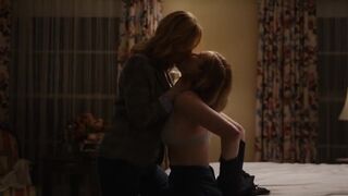Christina Hendricks sexy, Hannah Einbinder, Jean Smart hot. Hacks s03e06 (2024). Lesbian Scene