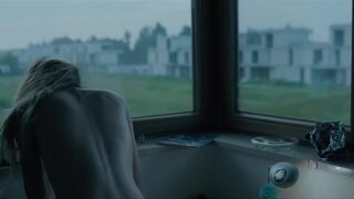 Weronika Ksiazkiewicz, Paulina Galazka, Kinga Suchan - Furioza s01e01-04 (2020) Naked Scenes