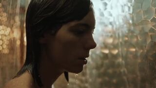 Vicky Luengo nude - Red Queen (Reina Roja) s01e05 (2024)