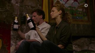 Chiara Schoras sexy - Der Bozen-Krimi s01e15 (2022) Dressed Sex