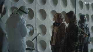 Flo Fagerli sexy - Kuppel 16 (2022) s01-e01 Voyeur Scene