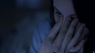 Milena Smit sexy - The Snow Girl  s01e01 (2023) Short nude scene cross-dressing