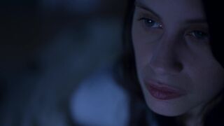 Milena Smit sexy - The Snow Girl  s01e01 (2023) Short nude scene cross-dressing