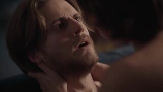 María León, Mariam Hernández, Loreto Mauleón sexy - Air Kisses s01e02 (2021). Hot TV Show Scenes