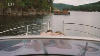 Izabela Vydrová hot - Stíny v mlze s02e06-08 (2024)