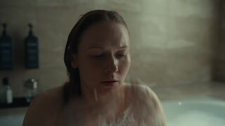 Katarzyna Dabrowska topless, Małgorzata Klara nude - A Vote of No Confidence (2022) s01-e01 Sex Scene
