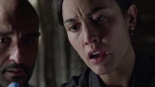 Laura Moray sexy, Megan Montaner, Carla Díaz - The Hunt (2020) s01e05-07 Hot Bikini Scenes