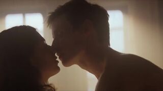 Úrsula Corberó sexy - The Day of the Jackal s01e01-02 (2024) hot celebrity scene