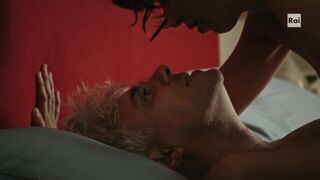 Anna Valle nude, Fotinì Peluso, Susy Laude nude - La compagnia del cigno s01 (2019)
