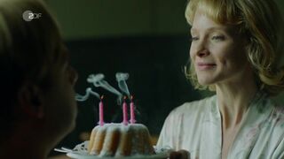 Friederike Ott nude - Bella Germania s01e01 (2019) short hot episode