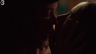 Dèlia Brufau nude, Mireia Oriol nude, Asia Ortega nude. Les de l'hoquei (2020) Sex and Hot Episodes from TV Show (Season 02)