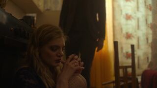 Karina Alexandrova topless - Autsors s01e04 (2025)