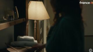 Laura Sepul nude. Short Sex Scene - La vallee fracturee (2025)  s01e04 French TV Show Hot Scene