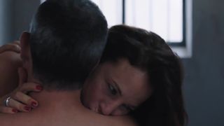 Claudia Traisac, and other actresses - Vivir sin permiso s02e03 (2020) Hot of staging scene