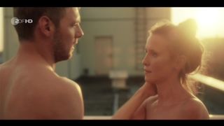 Carol Schuler and Peri Baumeister - Blochin - Die Lebenden und die Toten s01e04 (2015) actress nude scene