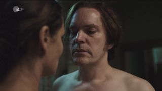 Anja Kling - Der gleiche Himmel s01e03 (2017) Nude sexy scenes