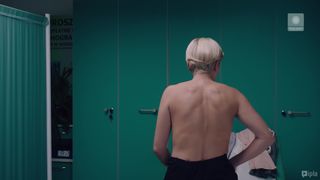Katarzyna Zielinska nude, Dominika Pasternak - Zawsze warto s01e04 (2019)