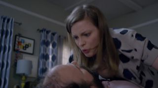 Gillian Jacobs - Love s01e01-7 (2016) hot movie scene