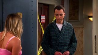 Kaley Cuoco sexy – The Big Bang Theory s07e01 (2013)