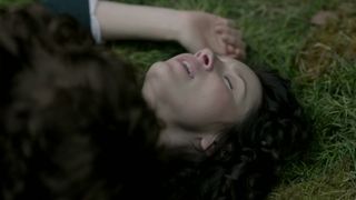 Caitriona Balfe – Outlander s01e08 (2014) celebrity naked