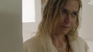 Marie-Josee Croze - Mirage s01e05 (2020) Nude movie video