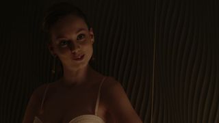 Danna Paola, Ester Exposito nude - Elite s01e01 (2018)