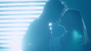 Olivia_Taylor_Dudley_-_The_Magicians_s01e07 (2016)