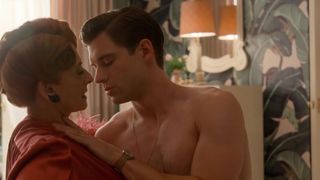 Patti LuPone naked - Hollywood (2020) (Season 1, Episode 1)