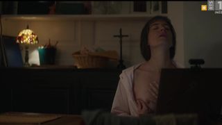 Chloe Lambert nude - Un homme ordinaire (2020) (Season 1, Episode 3)