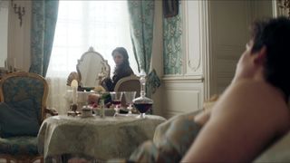 Tuppence Middleton hot - War_and_Peace (2016) (Season 1, Episode 3)