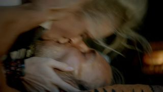 Hannah_New__Jessica_Parker_Kennedy_-_Black_Sails_s01e03 (2014)