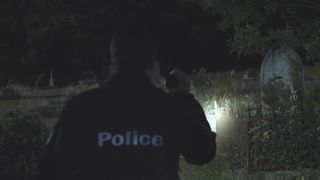 Daniella Farinacci, Hannah Monson - Glitch s01 (2015) celebrity sexy video