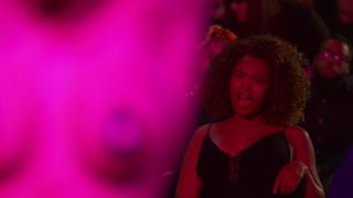 Alexandra Marzella, Kiersey Clemons, Jeez Loueez, Sid Branca, Cruel Valentine, Whitney Masters, Becca Brown, Yana Atim - Easy s02e07 (2017) sexy hot movie scene