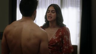 Melissa Barrera - Vida s03e06 (2020) Naked movie video